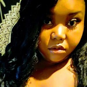 Meet your Posher, Artisha